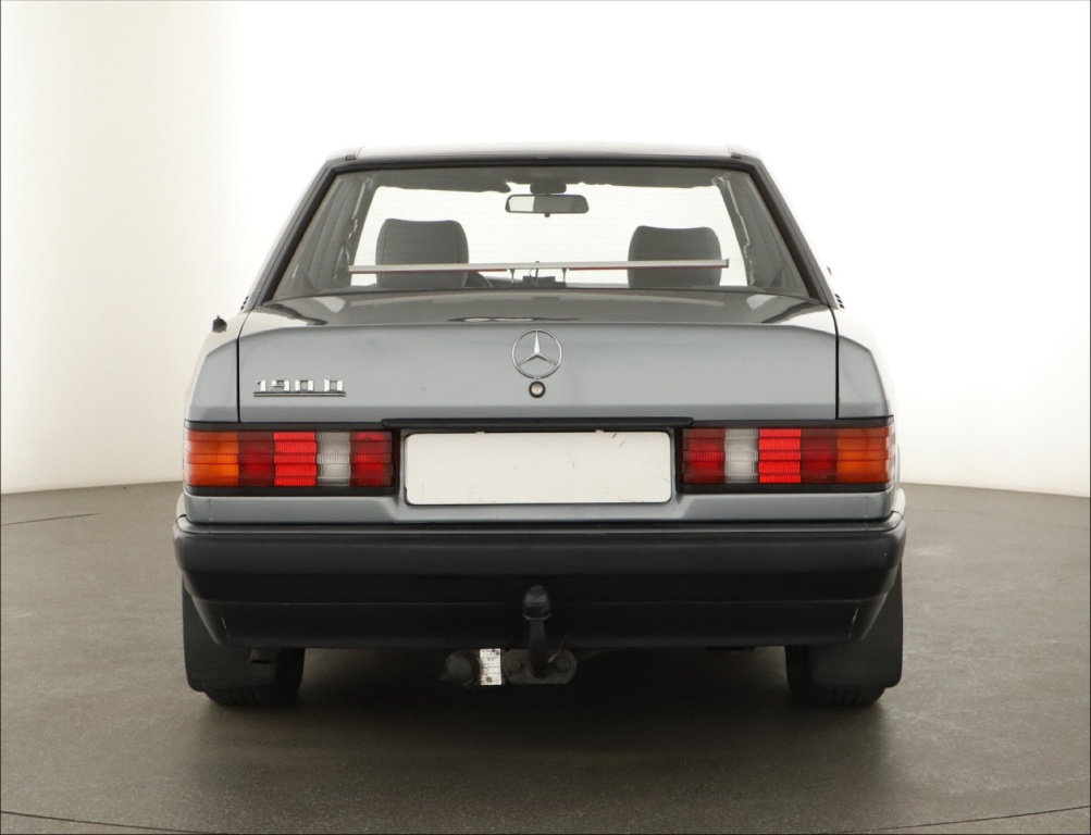 Mercedes-Benz 190