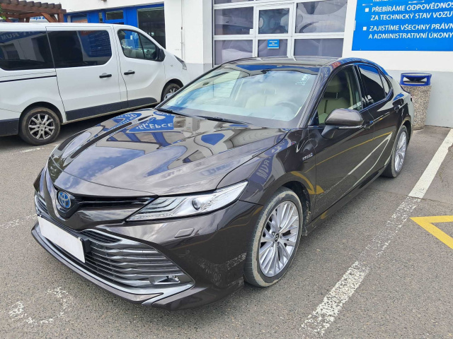 Toyota Camry 2019