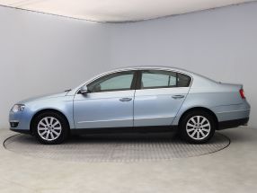 Volkswagen Passat - 2007