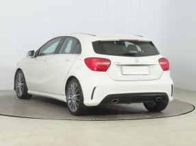 Mercedes-Benz A - 2015