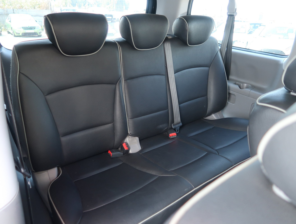 Hyundai H-1 Tour