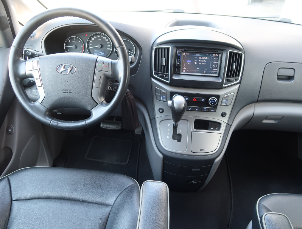 Hyundai H-1 Tour