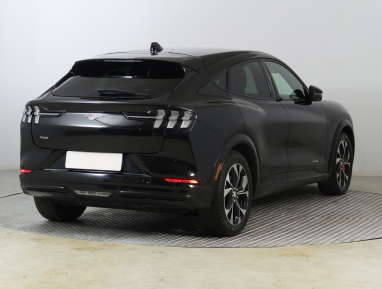 Ford Mustang Mach-E - 2022
