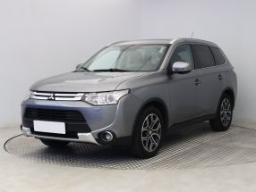 Mitsubishi Outlander - 2014