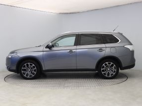 Mitsubishi Outlander - 2014