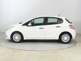 Peugeot 208 - 2012