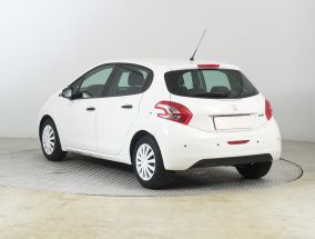 Peugeot 208 - 2012