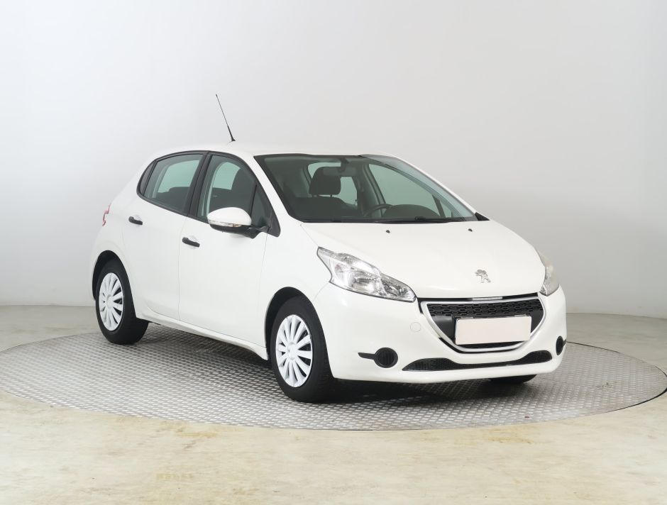 Peugeot 208 - 2012