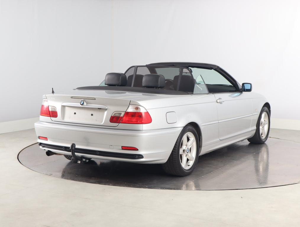 BMW 3