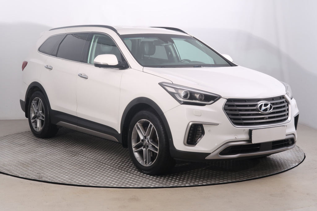 Hyundai Grand Santa Fe