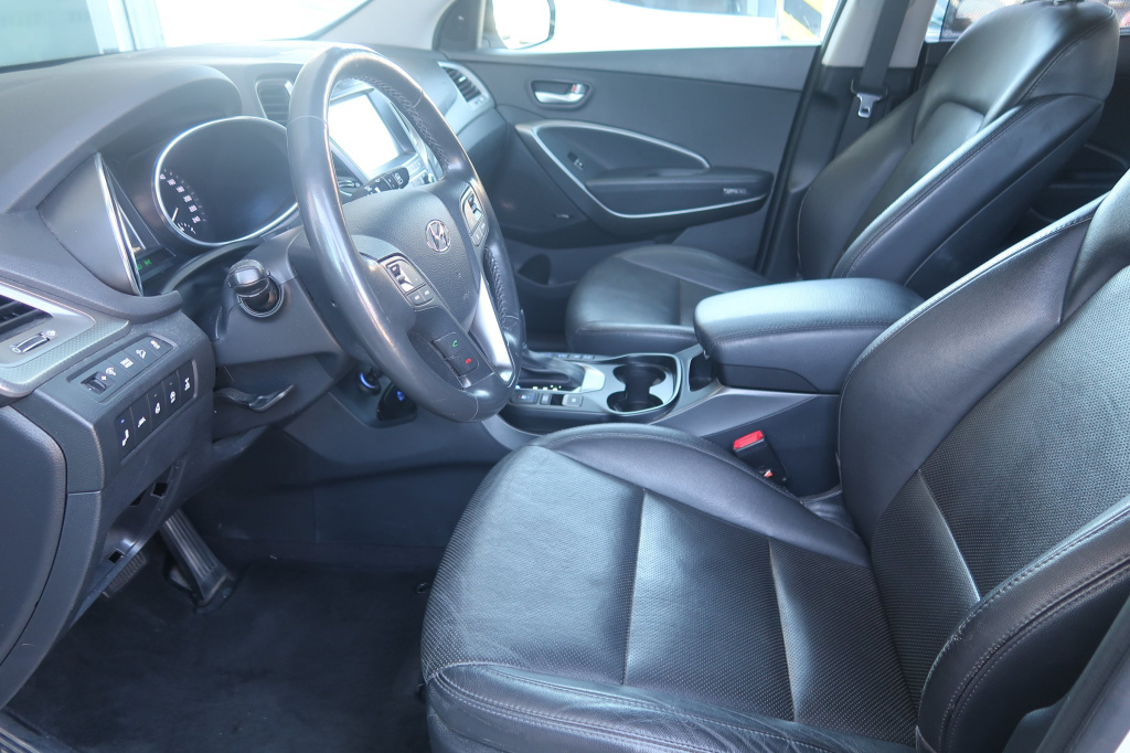 Hyundai Grand Santa Fe