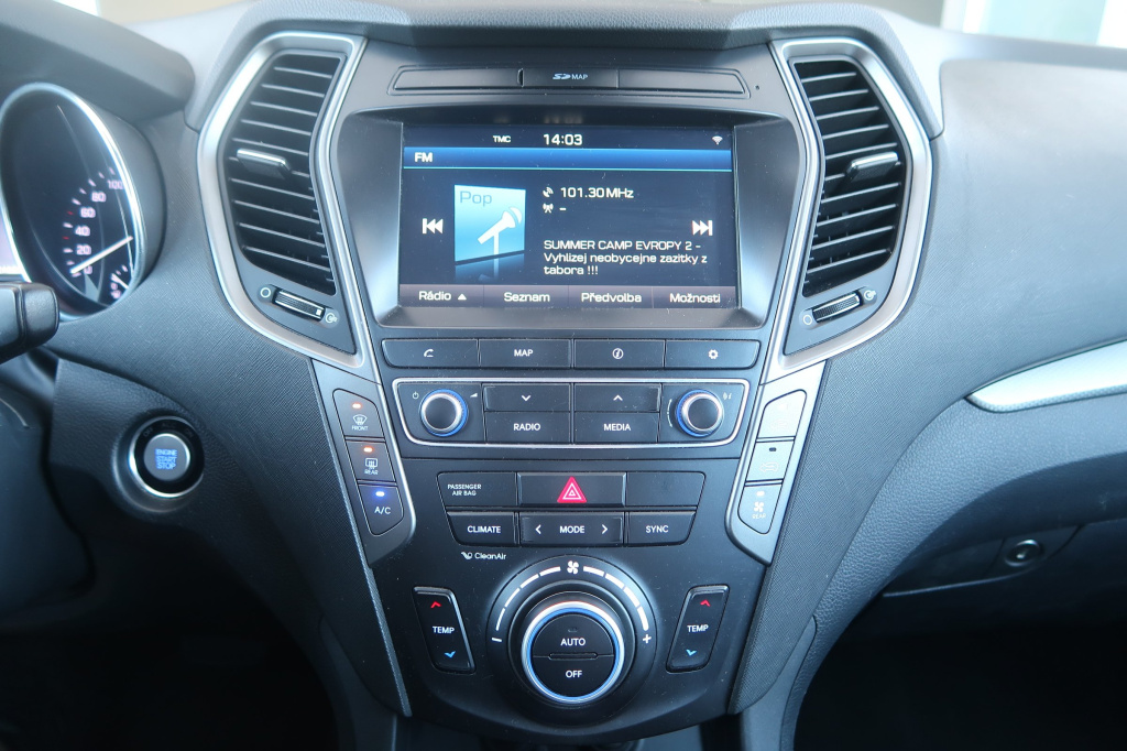 Hyundai Grand Santa Fe