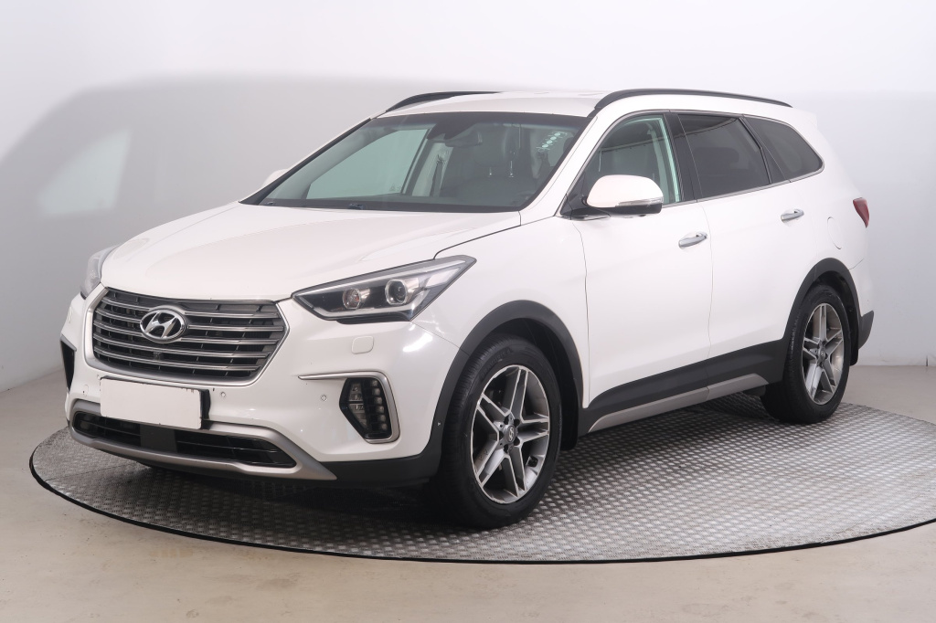 Hyundai Grand Santa Fe
