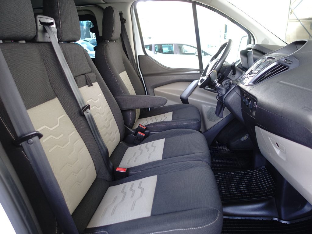 Ford Tourneo Custom
