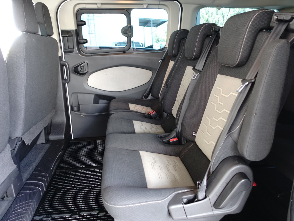 Ford Tourneo Custom