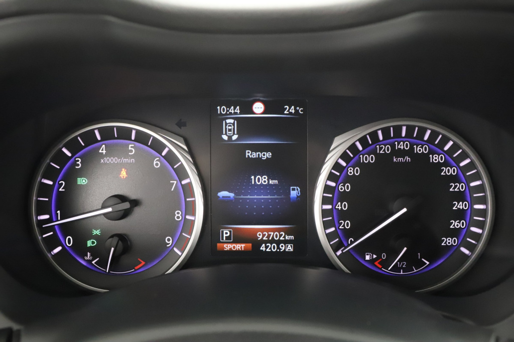 Infiniti Q60