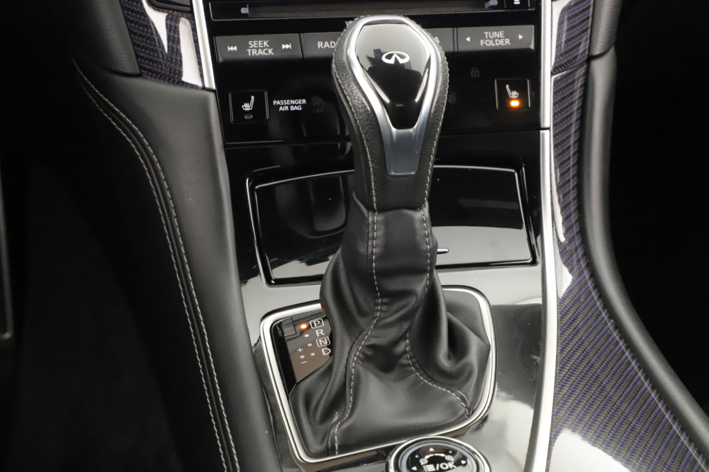 Infiniti Q60