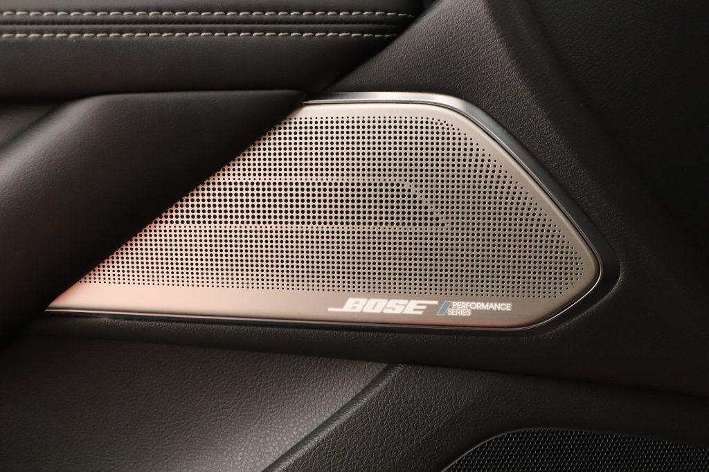 Infiniti Q60