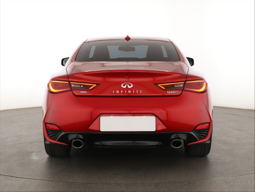 Infiniti Q60