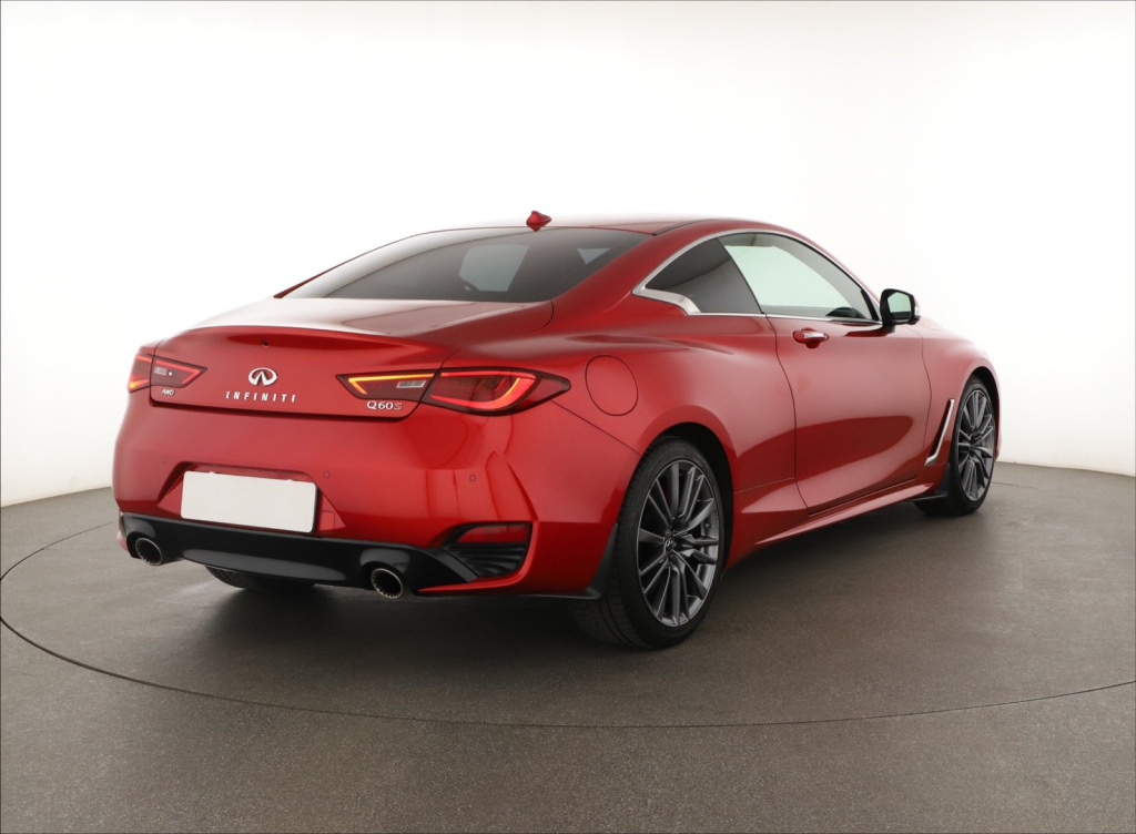 Infiniti Q60