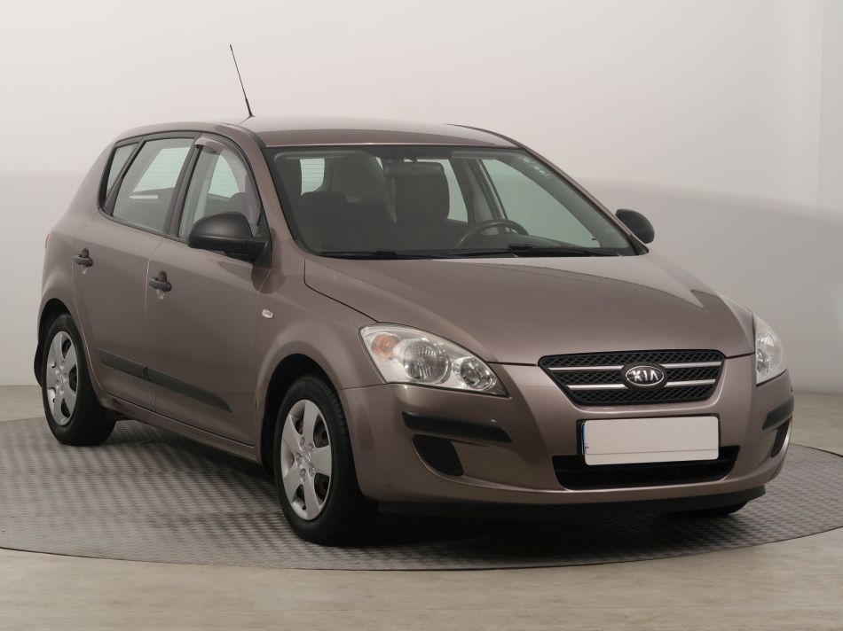 Kia Ceed - 2009