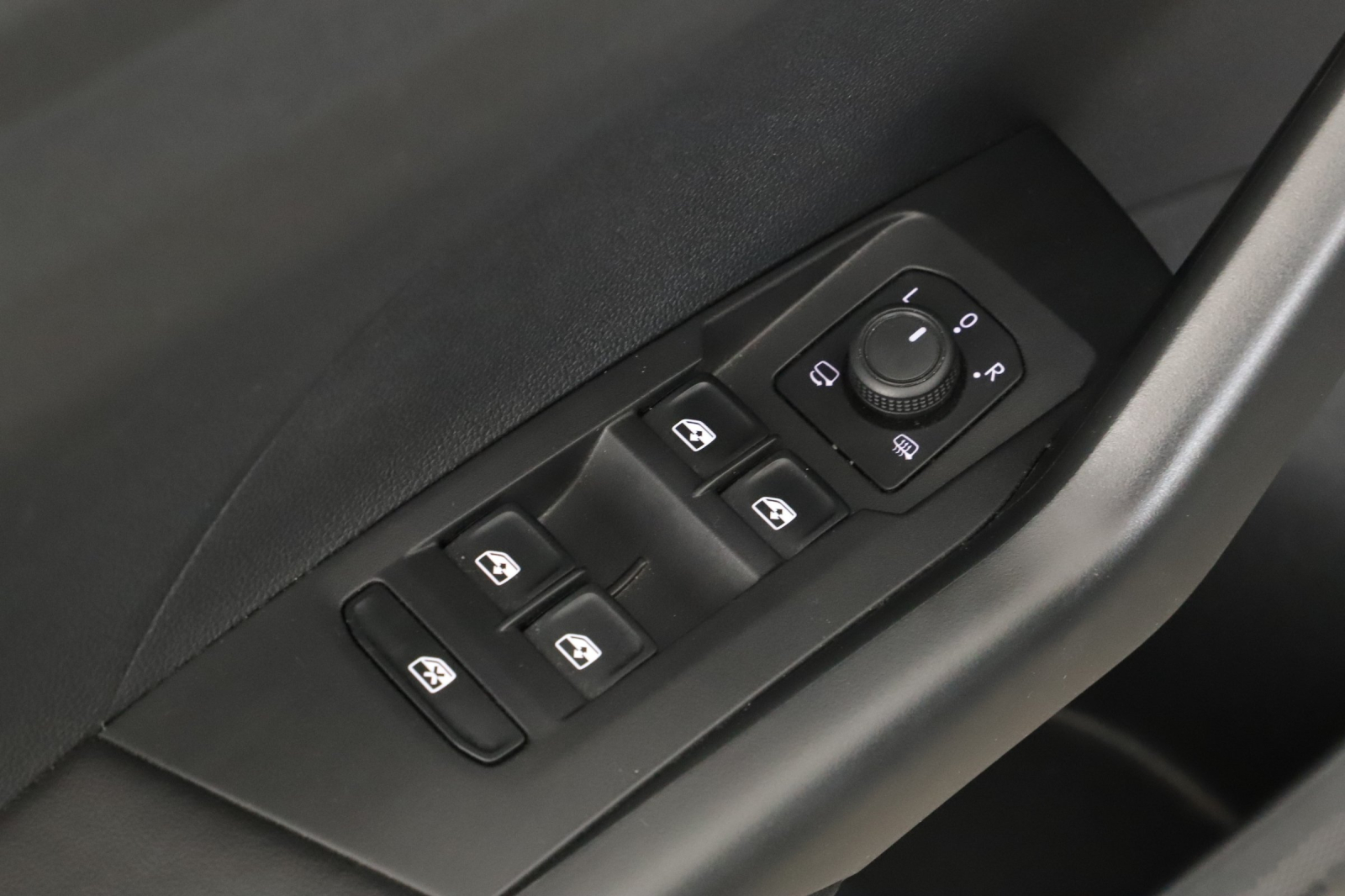 Volkswagen T-Cross - 2023