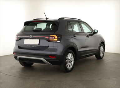 Volkswagen T-Cross - 2023