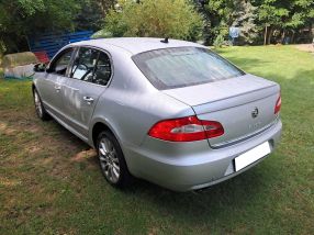 Skoda Superb - 2011