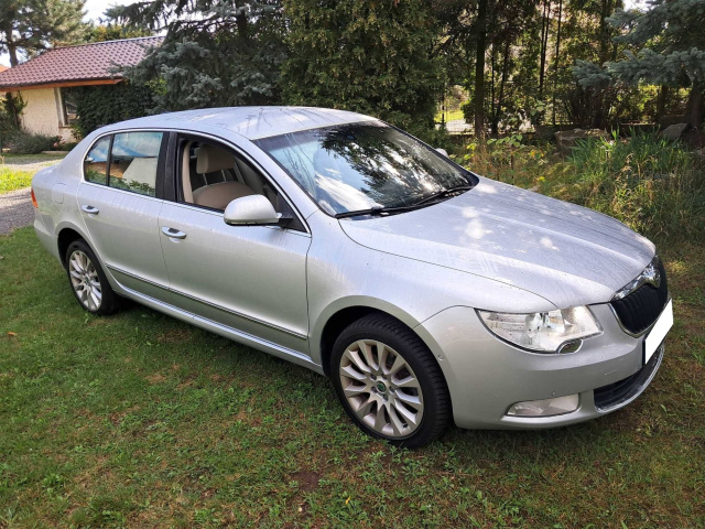 Škoda Superb 2011