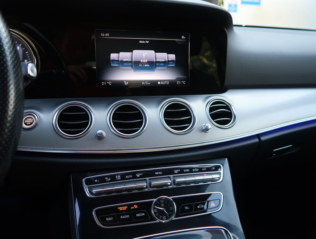 Mercedes-Benz E