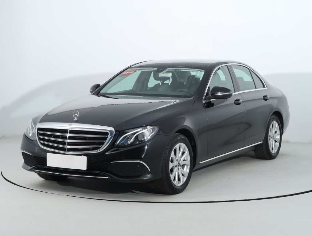 Mercedes-Benz E