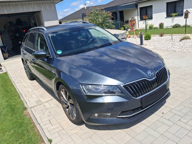 Škoda Superb 2016