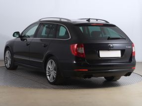 Skoda Superb - 2011