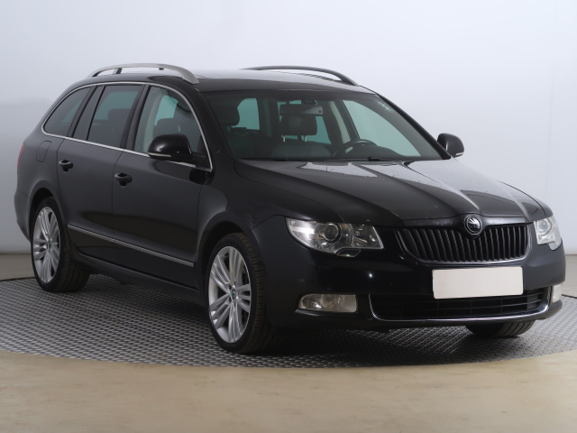 Škoda Superb 2011