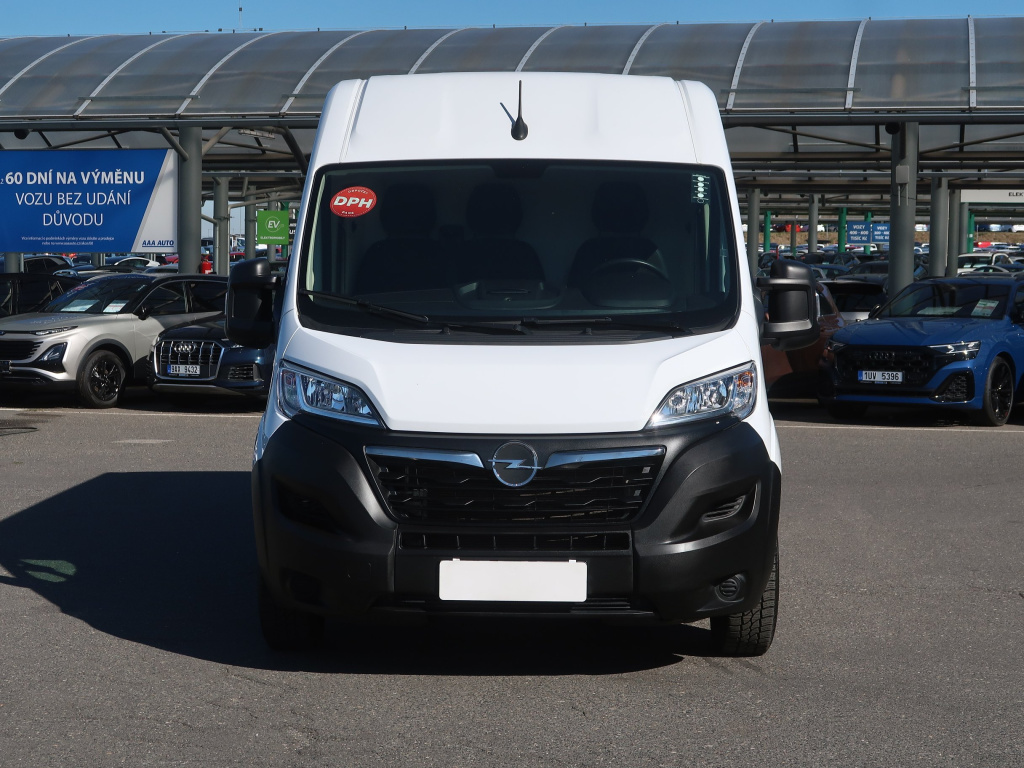 Opel Movano