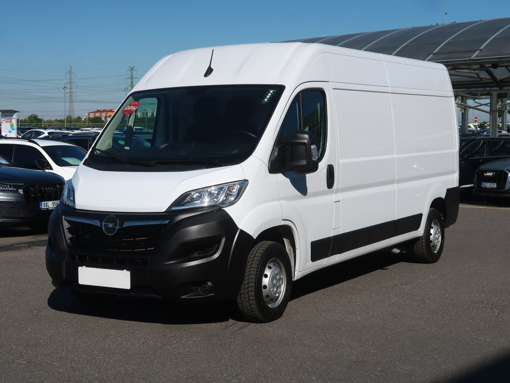Opel Movano