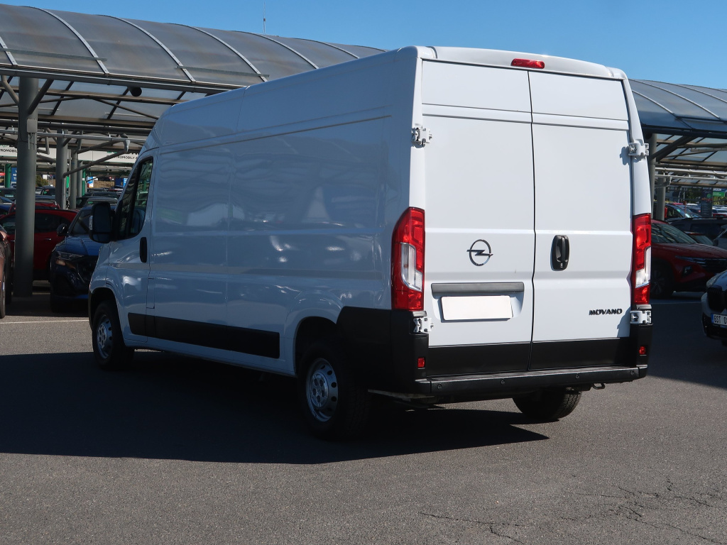 Opel Movano
