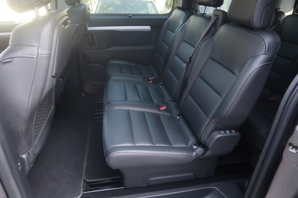 Peugeot Traveller