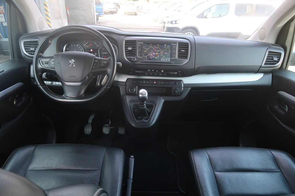 Peugeot Traveller