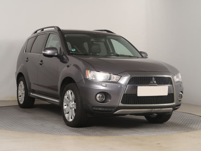 Mitsubishi Outlander 2012