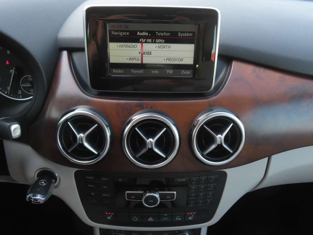 Mercedes-Benz B