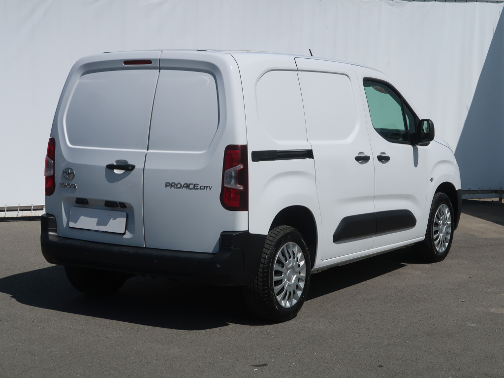 Toyota Proace City