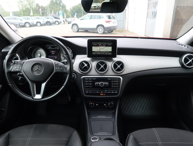 Mercedes-Benz GLA 200 CDI 4MATIC