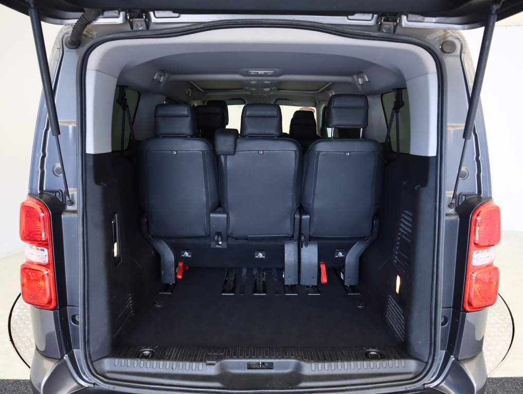 Peugeot Traveller