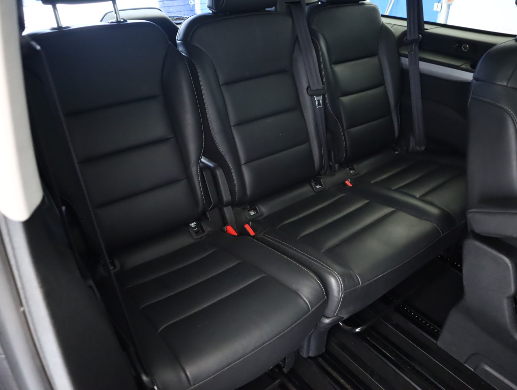 Peugeot Traveller