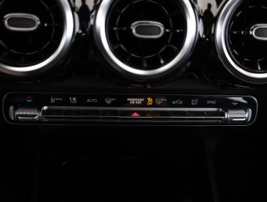 Mercedes-Benz GLB - 2022
