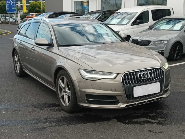 Audi A6 Allroad 2016