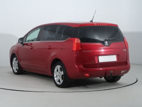 Peugeot 5008 - 2011