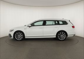 Volkswagen Passat - 2020