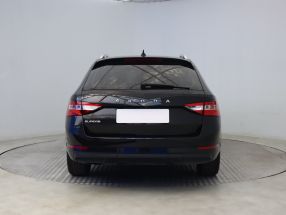 Škoda Superb - 2022